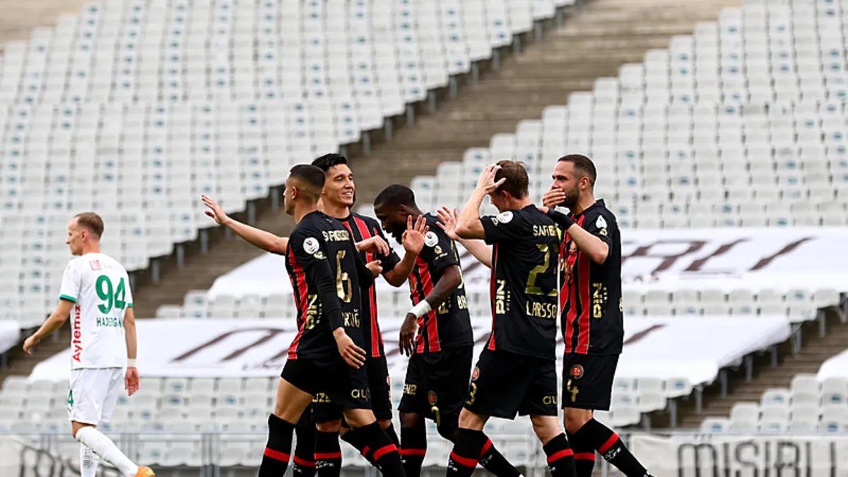 Фатих Карагјумрук завршава сезону победом 2-1 над Аланиjspором