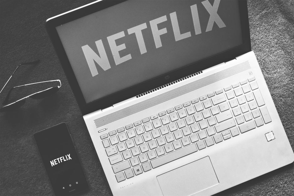 Пораст „Ертфликса": Зашто грчки гледаоци прихватају нови хибридни стриминг формат