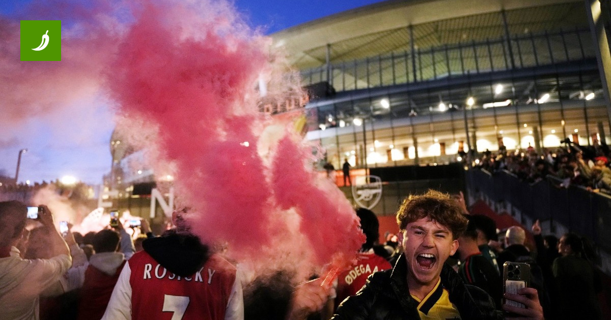 Arsenalovi fanovi slavaju prvu titulu nakon 22 godina