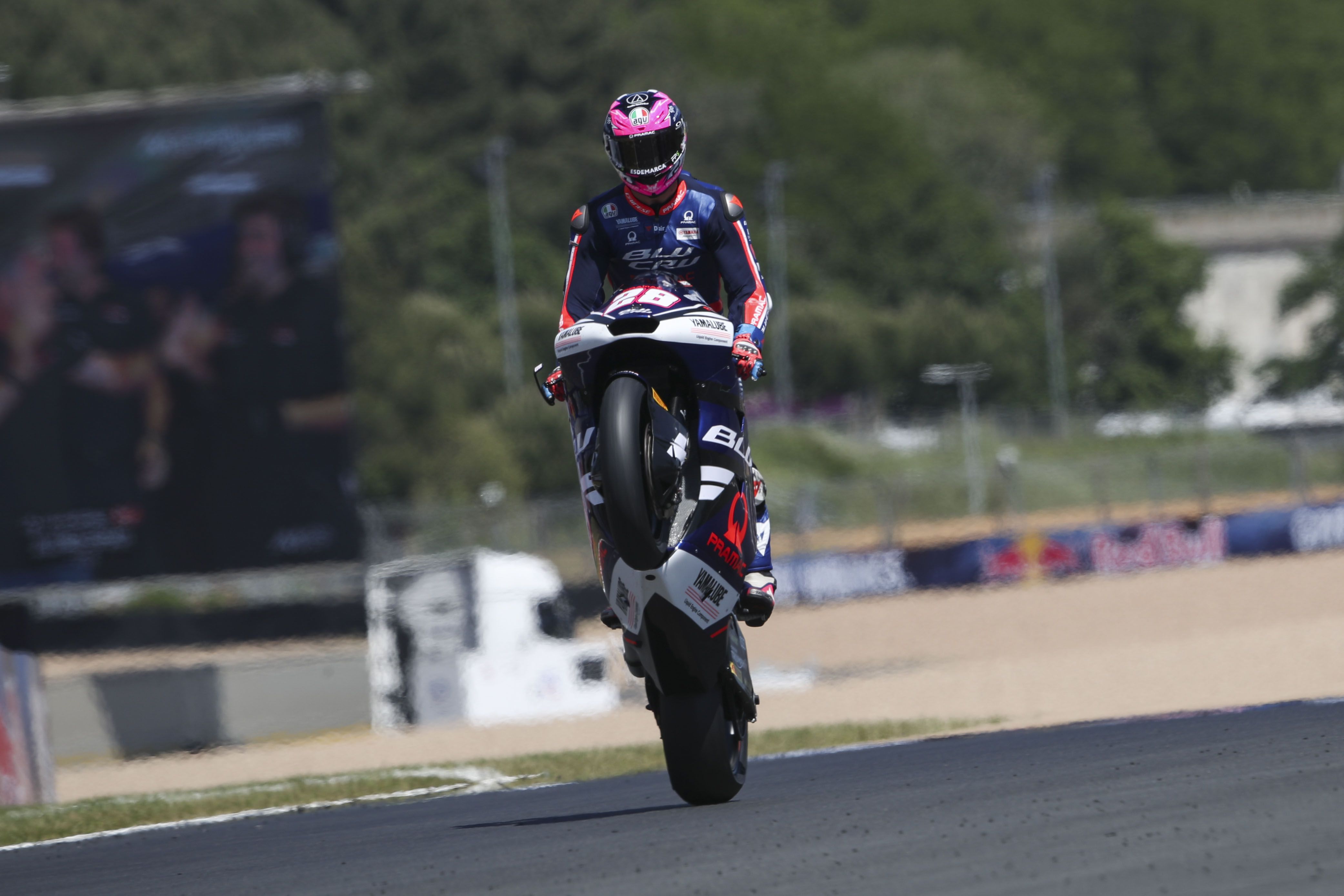 Izan Guevara Pobjeđuje na Francuskom Moto2 Grand Prixu