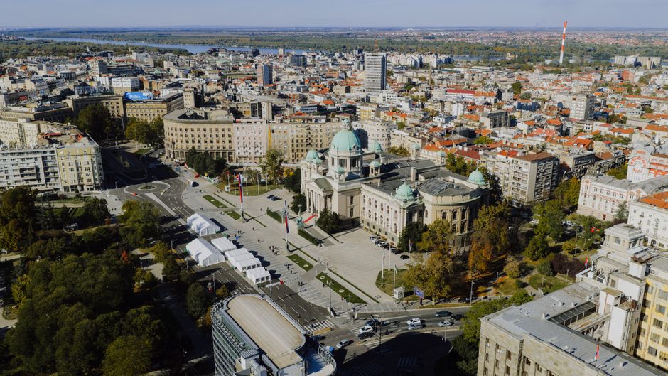 Упозорење за јаку олују: Србија се припрема за интензивне невремене и јаче падавине