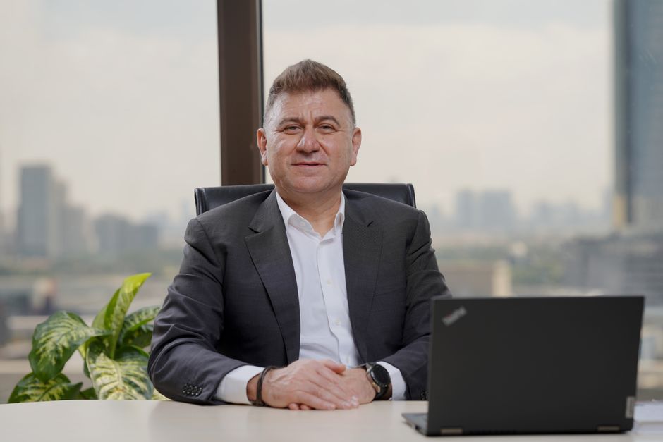 Образовна криза у Румунији: Мирча Миклеа упозорава на надвисну опасност од недостатка наставника