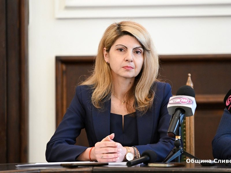 Hrvatski zvijezde Tony Dimitrova, "Bulgare" Ensemble, Tino i Mihayela Marinova na Svilenegradskim Dnevima kulture u svibnju