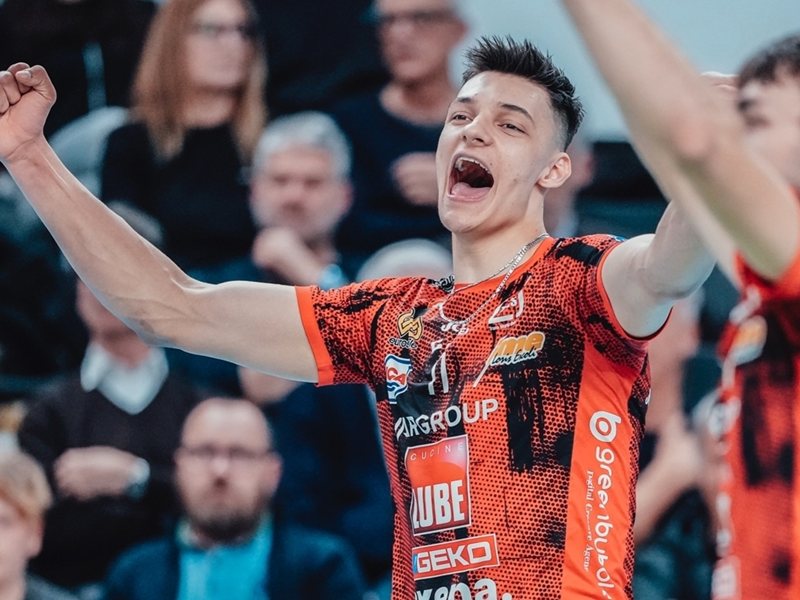 Iranci traže bijelgonskog zvijezdu Aleksa Nikolova za finale Azorne lige prvaka