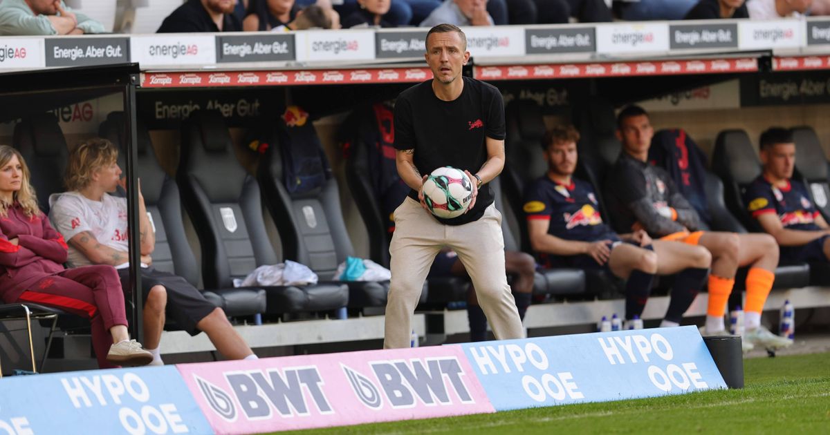 Red Bull Salzburg заврши са сарадњом са трнером Данијелом Бајхлером