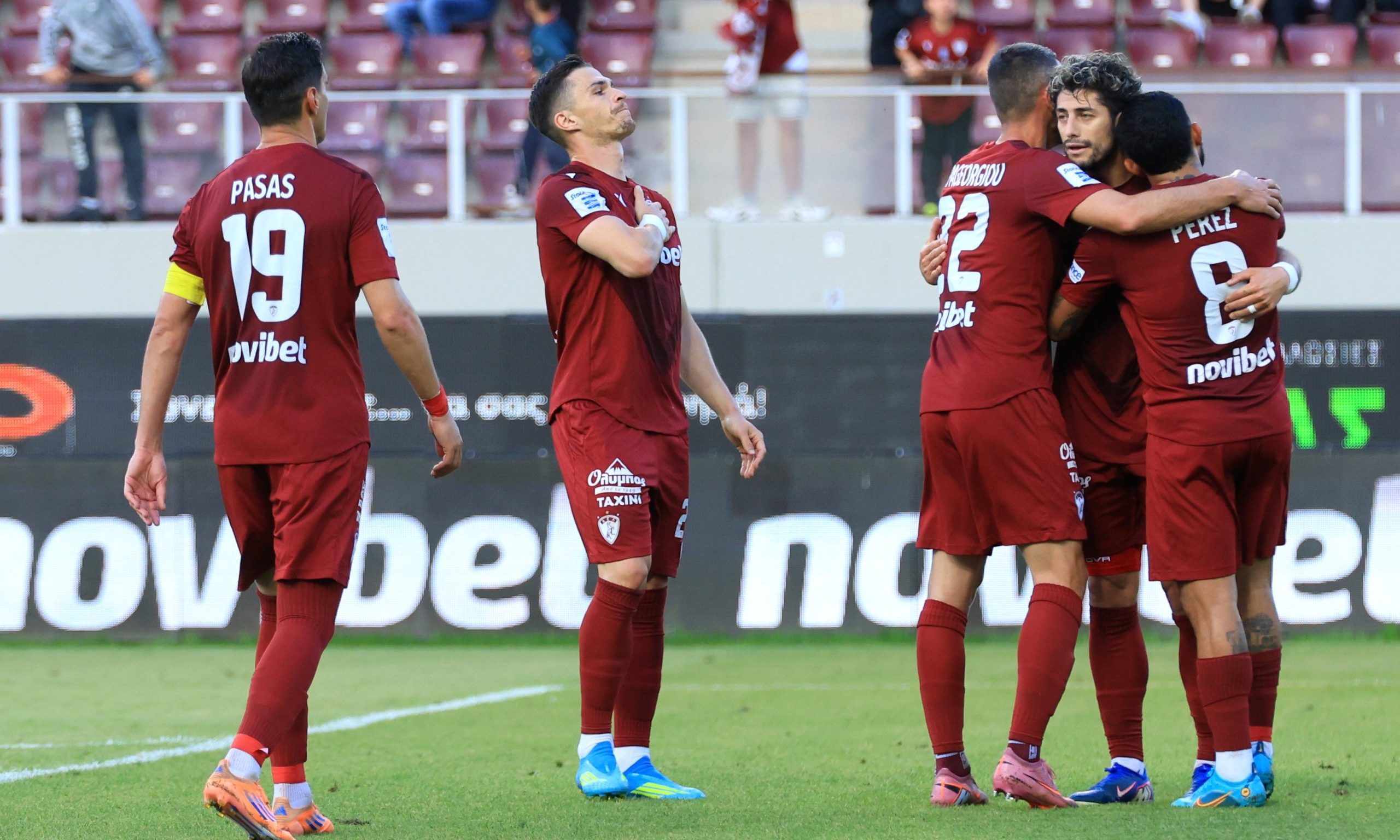 AEK Novibet – Атромитос 2-1: Живо победљива игра за Ларицу