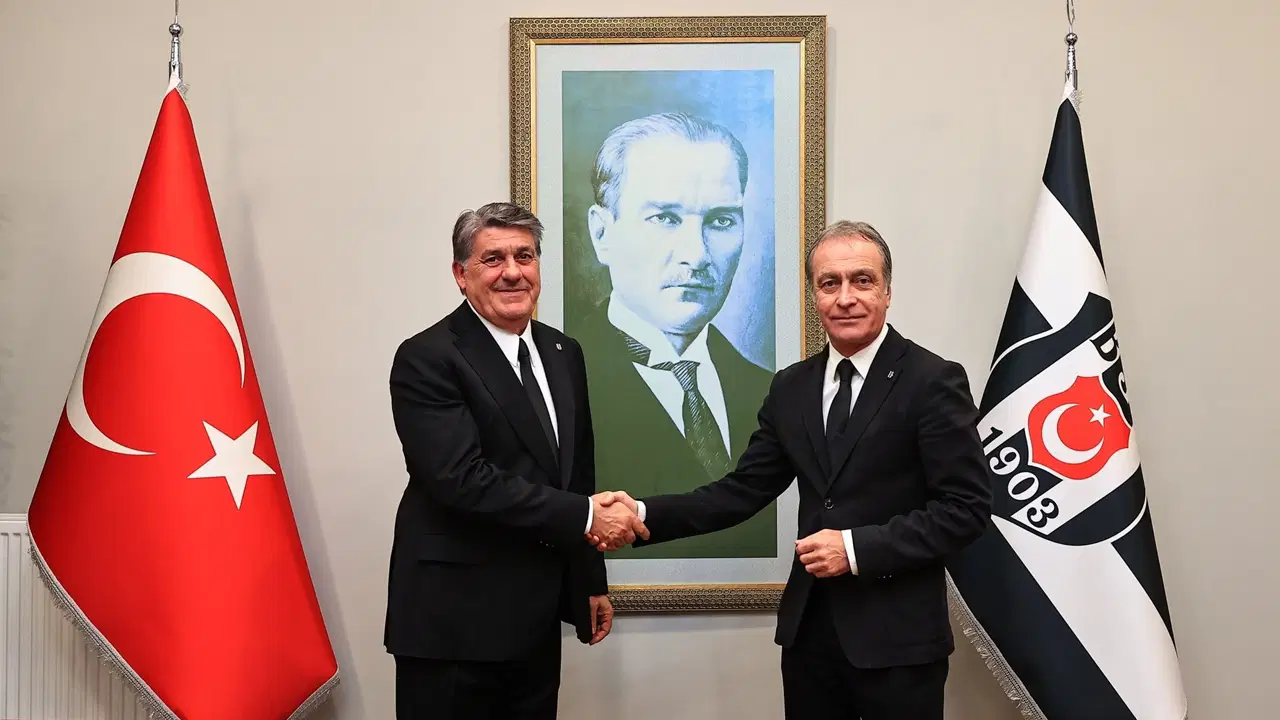 Кој је Оnder Özen? Увијек, потекло и комади које је управљао
