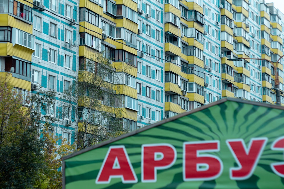 Бугарски глумац Јавор Златанов обезбеђује осигурање од 100.000 еура за улогу у казину са високим улозима