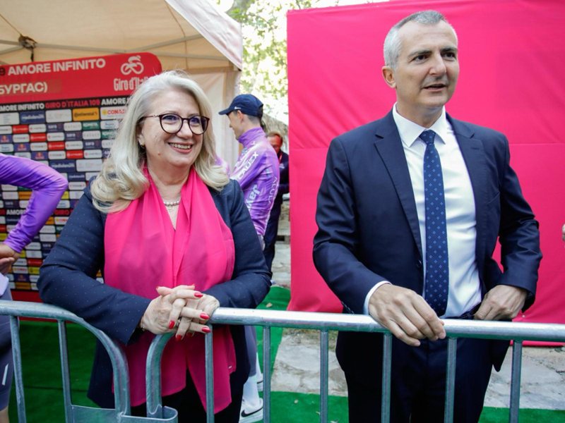 Zagreb Sjedi "Giro" s Vježbama na Vrećicima, Predsjednik Terzić Uključen