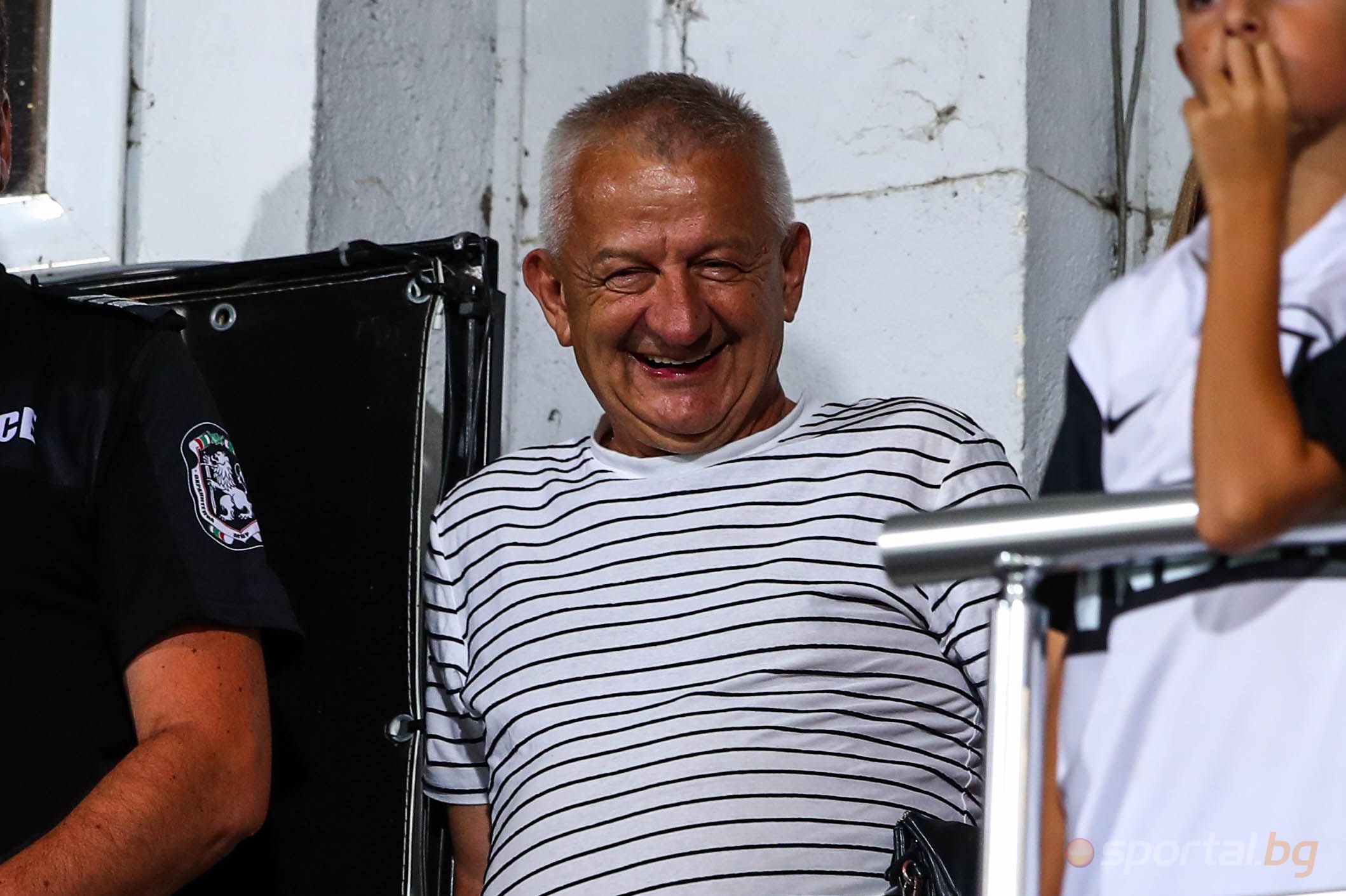 Krusharski FC: Fanovi Dobrodošli Ako Su Spremni! Karte 50/50 Podijeljene, Jedna Skupina Kupuje Ako Druga Ne