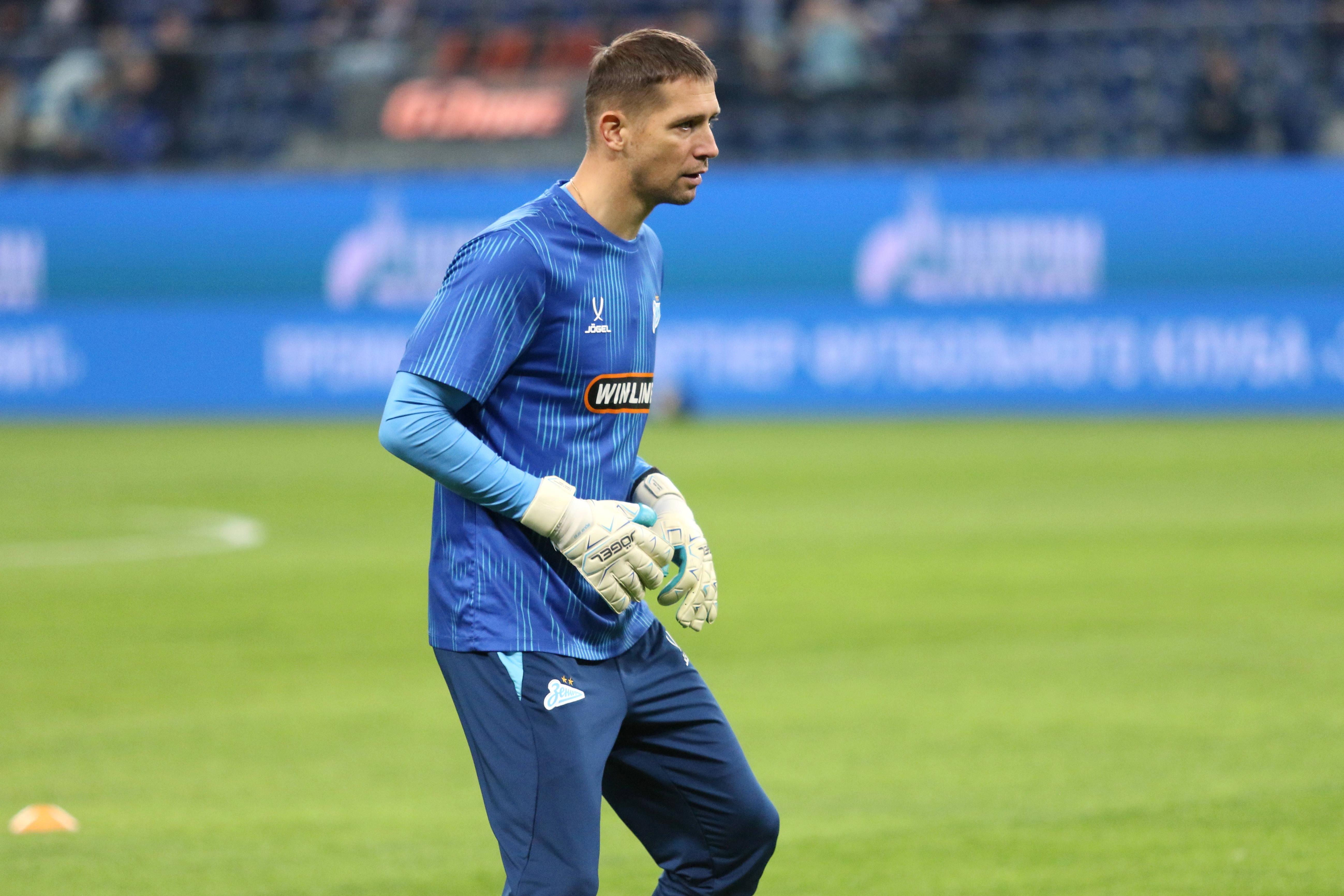 Zenit Odmahluje s Legendarnim Kerzhakovom na Kraj Sezone