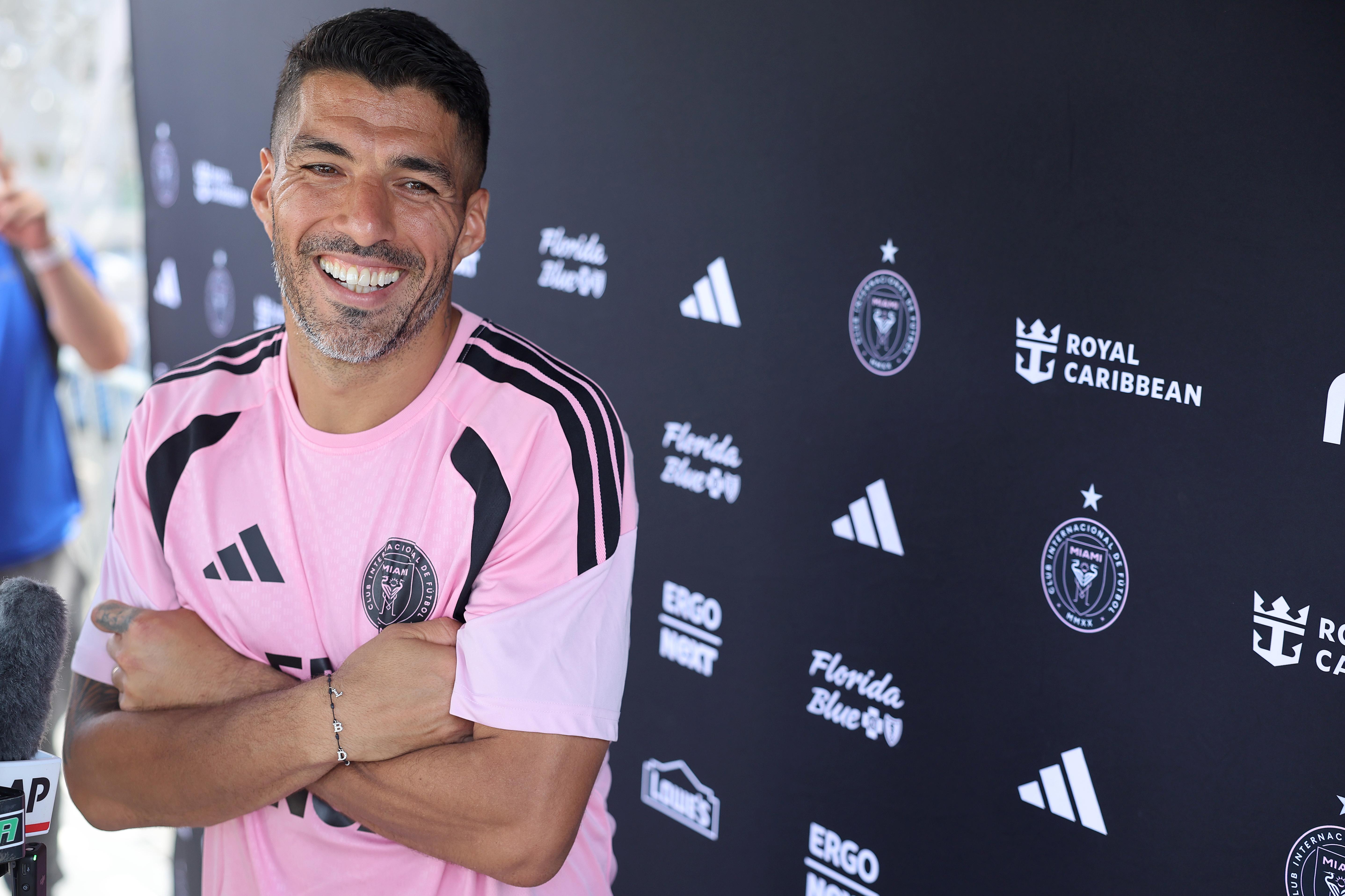 Luis Suárez Još Uzražen za Igru