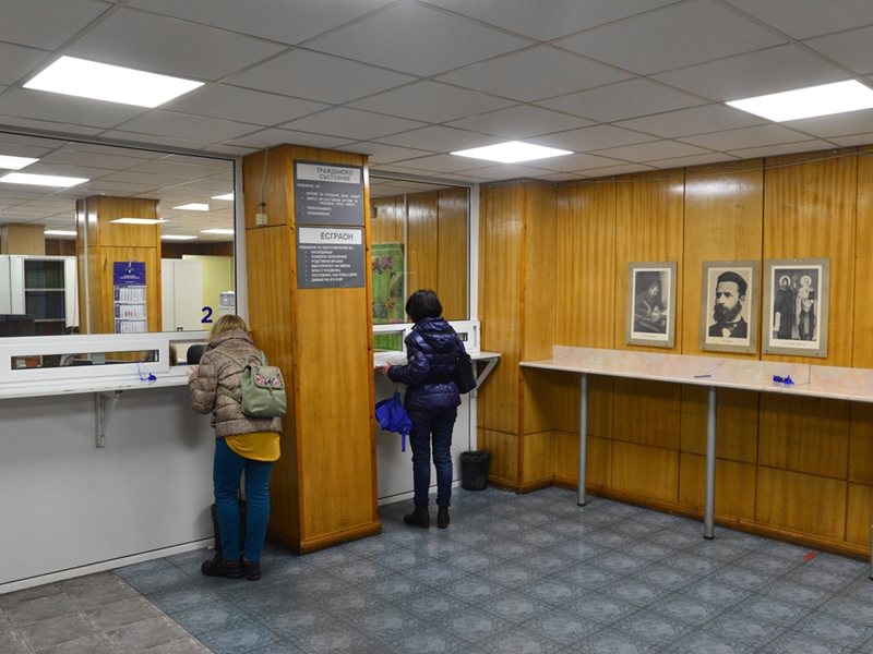 Stanovništvo se umanjilo za 500.000, ali birokratska trupina se uveličala za još 3.000 (Grafika)