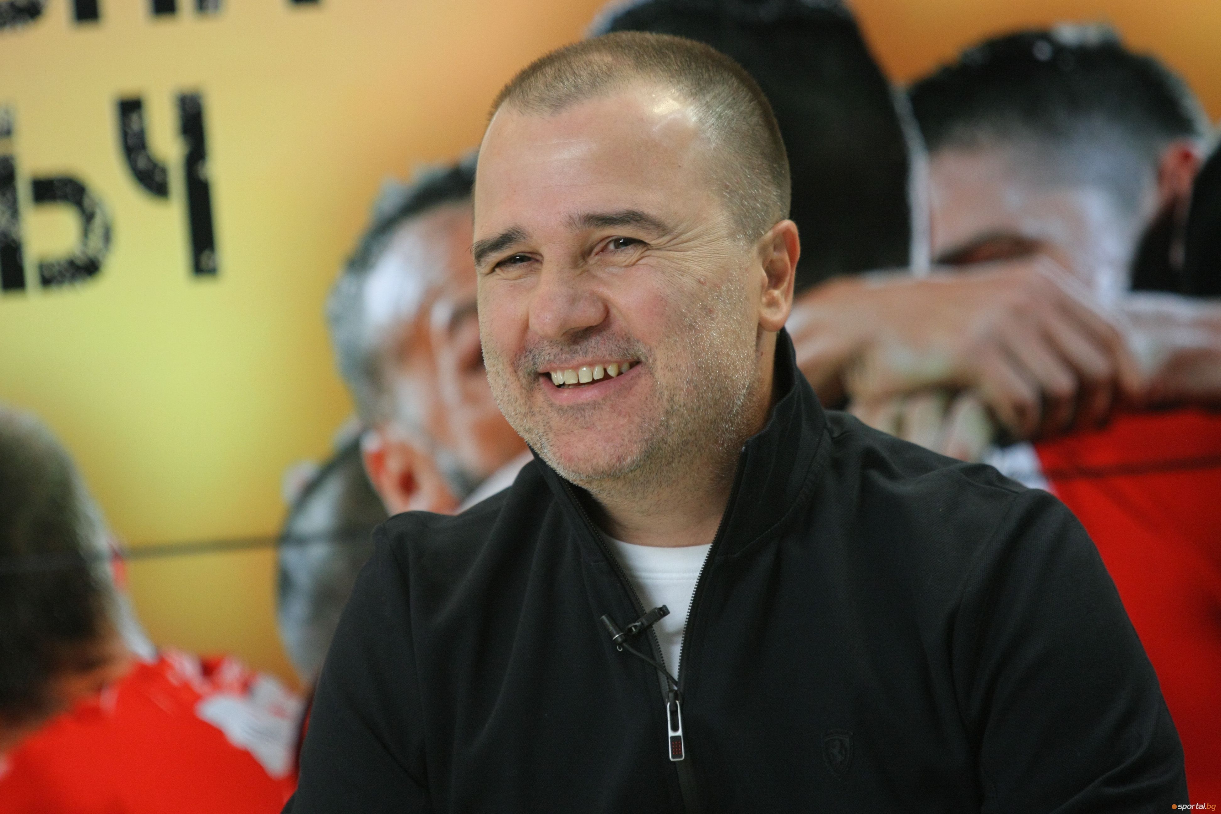 Slučaj Naidenova Dobiva Novi Smjer s Ažuriranim Analizom Refrika - "Gorna" Dobi Kirsipš, CSKA Imenuju Ulicu Prema Uličnom Imenu