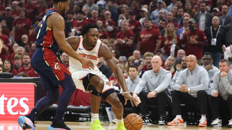 Никси један корак ближе NBA финалу након убедљиве победе над Кливлендом