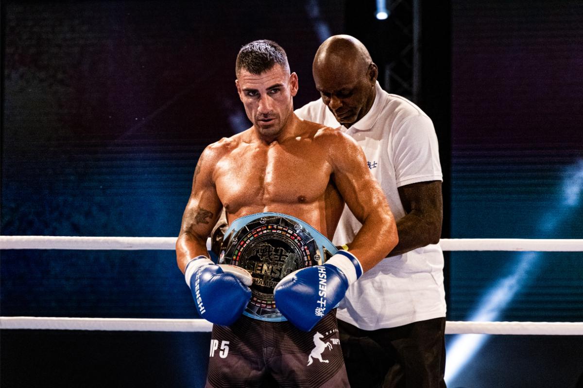 Atanas Bozilov Sreočen Dugačkom Engleskom Protivnikom u SENSHI 31 Gladiators Superfight